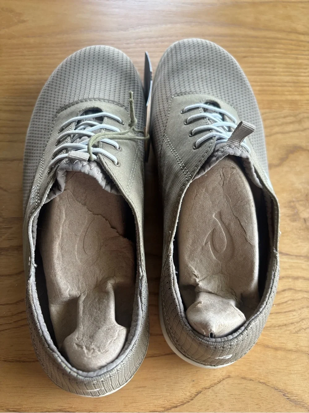 NWT - OluKai Men's Nohea Moku Olive Green Perforated Canvas Lace-Up